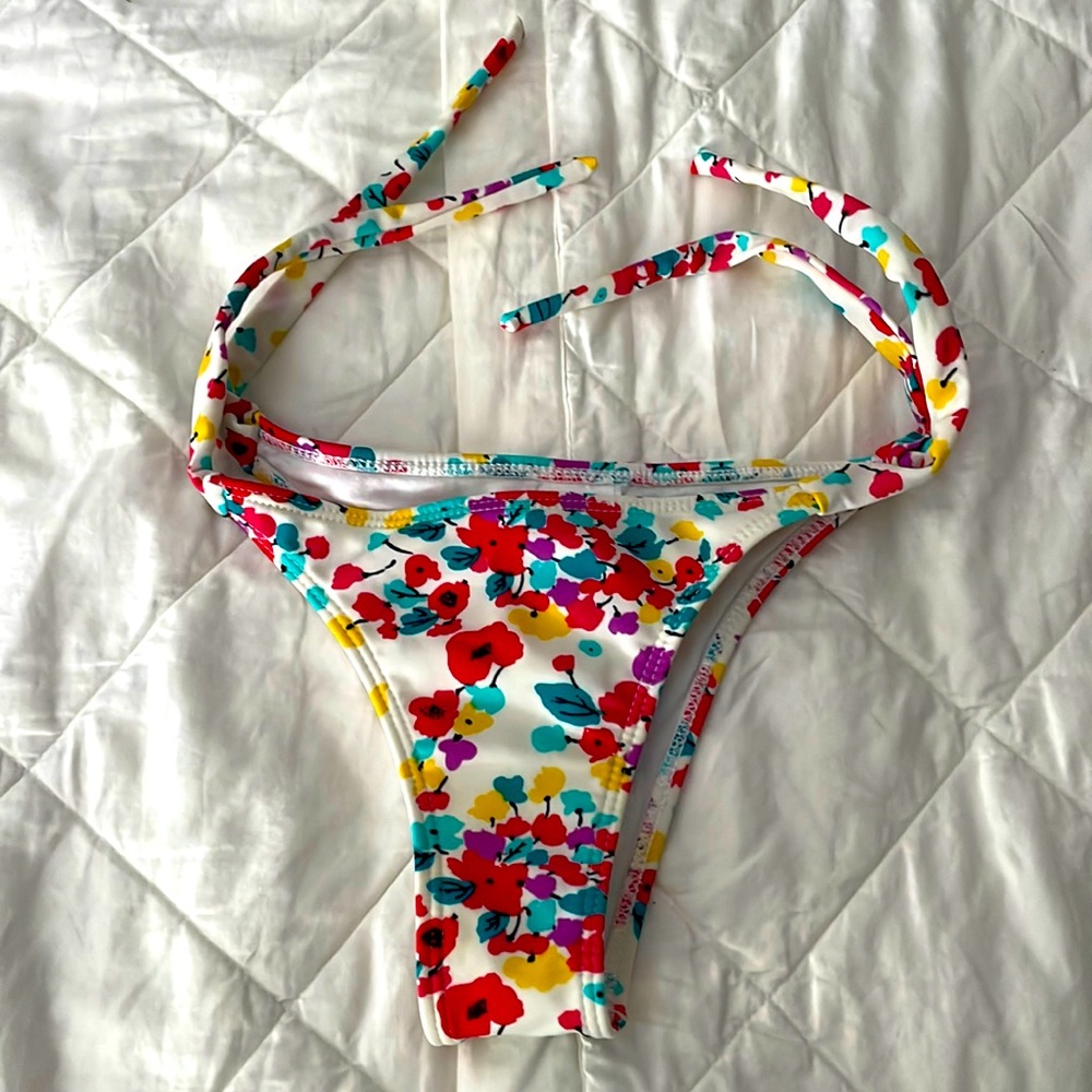 Bikini bottom